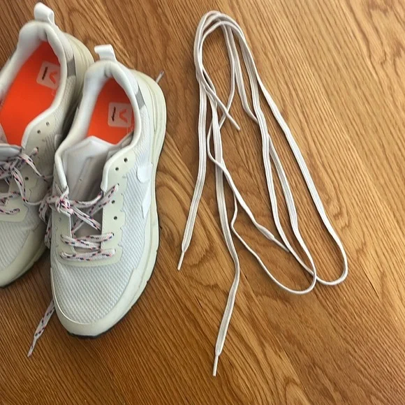 VEJA Dekkan Alveomesh Size 9 NEW - Picture 15 of 16